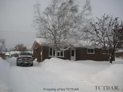 29 Clark Street, Kapuskasing, On P5n 1l3