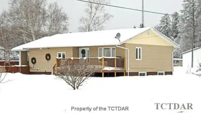 6 Wetlaufer Street, Lebel Township, On P0k 1k0