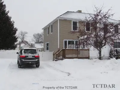 10 Victoria Street, Kapuskasing, On P5n 1k7
