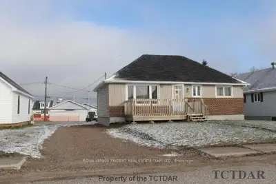 16 Aurora Avenue, Kapuskasing, On P5n 1j5