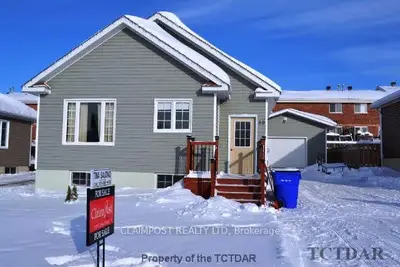 30 J.v.bonhomme Boulevard, Timmins, On P4p 0a2