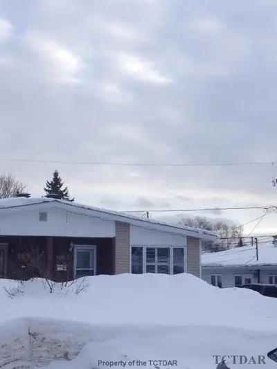 389 Victoria Avenue, Timmins, On P4n 4s1