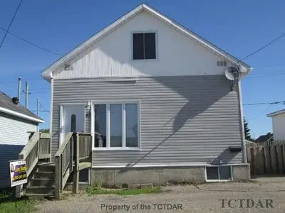42 Laurier Avenue, Timmins, On P4n 4g8