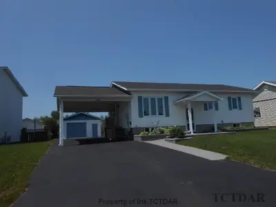 262 Crystal Crescent, Temiskaming Shores, On P0j 1p0