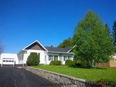 325 Fourth Avenue, Black River Matheson, On P0k 1n0