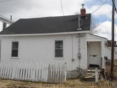 12 Teck Avenue, Kirkland Lake, On P0k 1a0