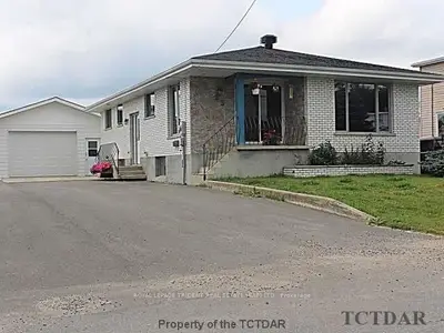 25 Cartier Street, Kapuskasing, On P5n 2j7