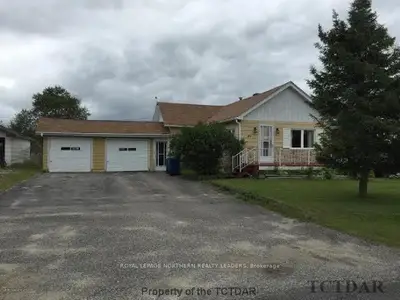 40 Victoria Avenue, Cochrane, On P0l 1c0
