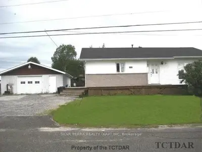 9 De L`eglise Avenue, Kapuskasing, On P0l 2g0