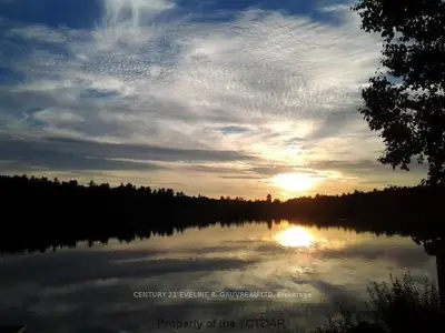 1010 Twin Lakes Road A Road W, Temiskaming Shores, On P0j 1p0