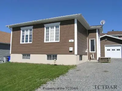 22 J.v. Bonhomme Boulevard, Timmins, On P4p 0a2