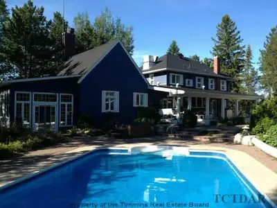 18 Wright Hargreaves Avenue, Kirkland Lake, On P2n 1b2