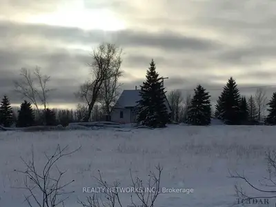 1042 Lansdell Road, Iroquois Falls, On P0n 1e0