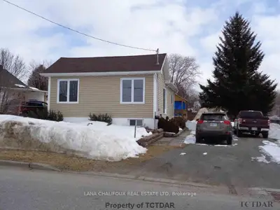 158 Pollock Avenue, Kirkland Lake, On P2n 1z4