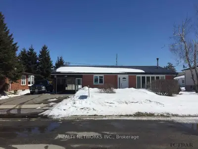 724 Richelieu Street, Timmins, On P4n 5g6