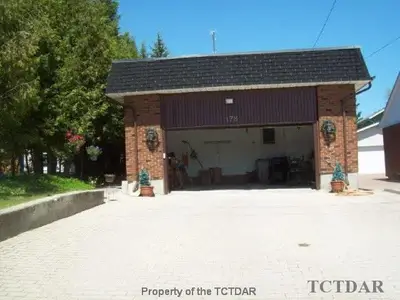 178 Jubilee E, Timmins, On P4n 5w7