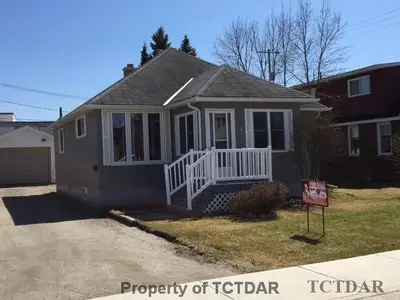 28 Egerton Street, Kapuskasing, On P5n 1j3