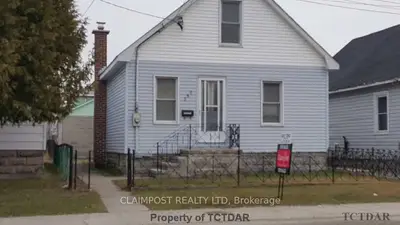 260 Ogden Avenue, Timmins, On P4n 1n2