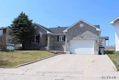 208 Bonaventure Drive, Timmins, On P4r 1l4