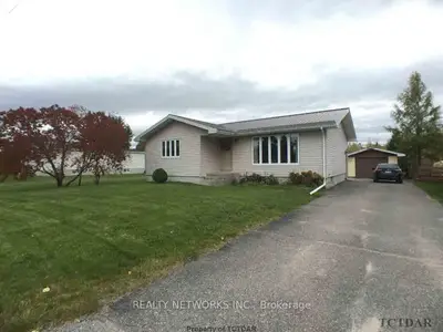 32 Quinn Crescent, Black River Matheson, On P0k 1n0