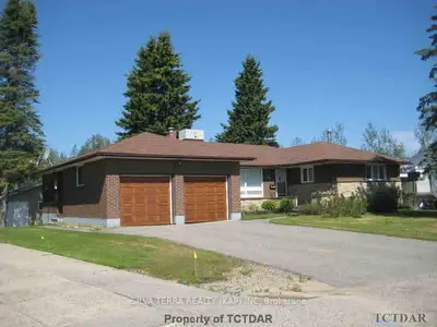 42 Ottawa Street, Kapuskasing, On P5n 1y7