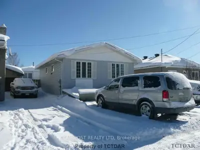 328 Norman Street, Timmins, On P4n 4b5