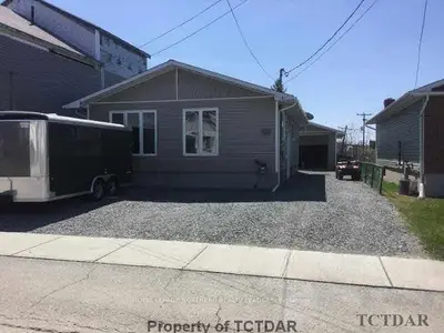 377 Commercial Avenue, Timmins, On P4n 2x8