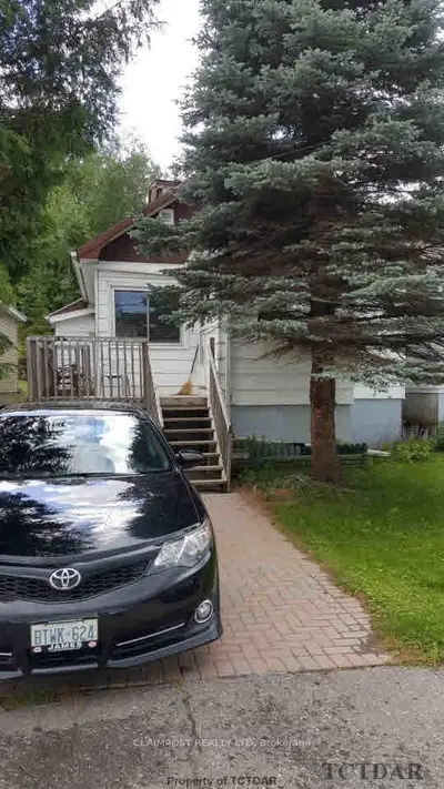 24 Templeton Street, Timmins, On P0n 1g0