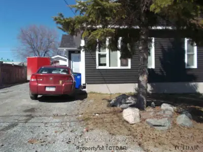 56 Strachan Avenue E, Timmins, On P4n 1h0