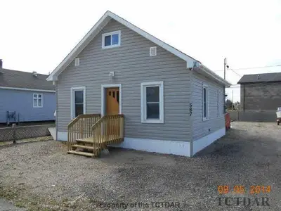 587 Paradis Street, Iroquois Falls, On P0k 1e0
