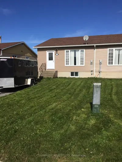 106 Delia Avenue, Timmins, On P4p 1a1