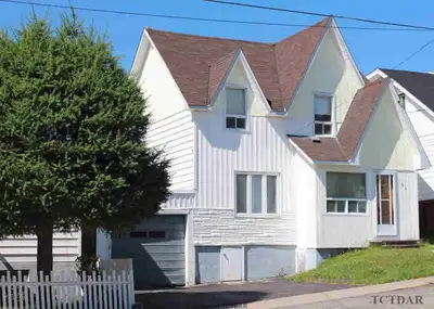 24 Mckelvie Avenue, Kirkland Lake, On P2n 2k4