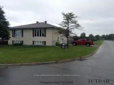 1077 Suzanne Street, Timmins, On P4p 1b1