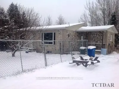 1640 Genier Road, Cochrane, On P0l 1c0