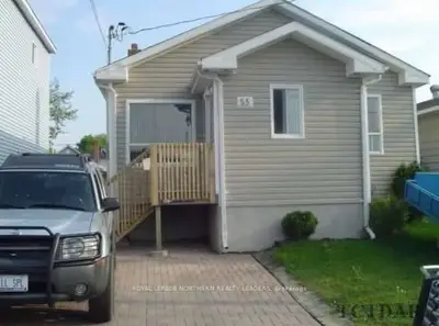 55 Carlin Avenue, Timmins, On P4n 5k8
