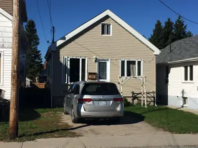 571 Cedar Street S, Timmins, On P4n 2j4