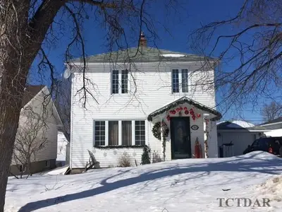 30 Spruce Street, Kapuskasing, On P5n 1z6
