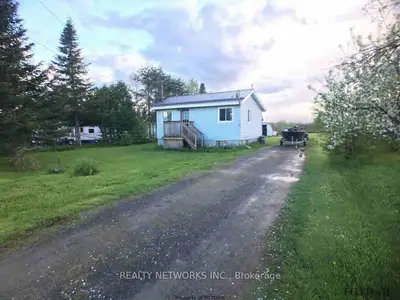 52 Edward Street, Iroquois Falls, On P0n 1e0