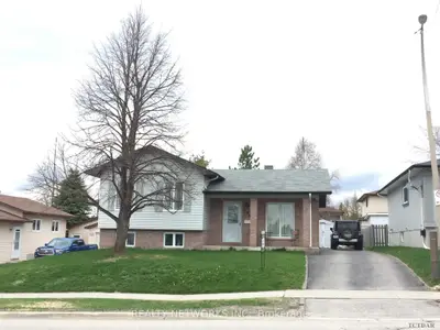 298 Victoria Avenue, Timmins, On P4h 8h4
