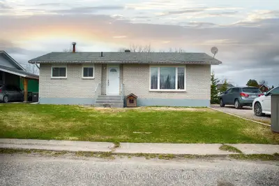371 Nosov Drive, Iroquois Falls, On P0k 1g0