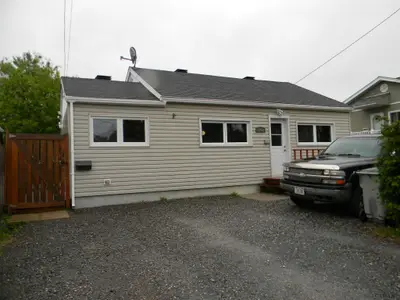 242 Moore, Timmins, On P0n 1h0