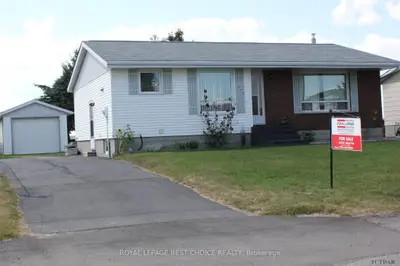 310 Mc Kelvie Avenue, Temiskaming Shores, On P0j 1p0