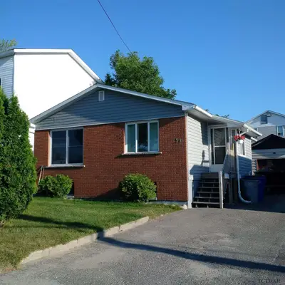 91 Kent Avenue, Timmins, On P4n 3b9