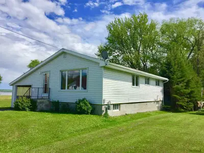126 Oak Avenue, Temiskaming Shores, On P0j 1p0