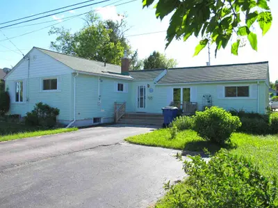 562 Christian Avenue, Temiskaming Shores, On P0j 1r0