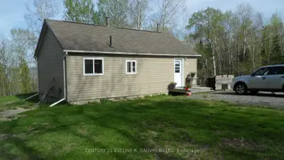 323 Glenhill Road S, Temiskaming Shores, On P0j 1p0