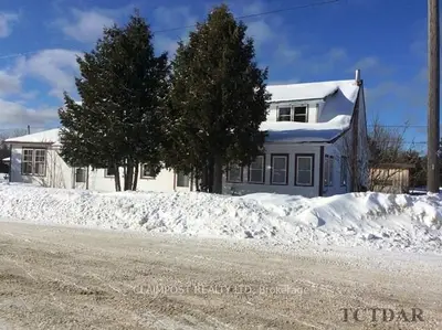 22 Young Street, Greater Sudbury, On P0m 1t0