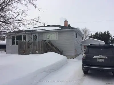 679 University Street, Timmins, On P4n 5j1