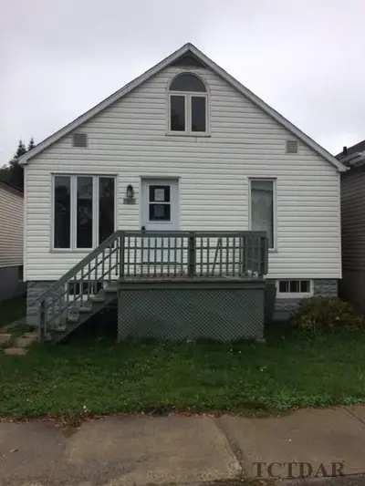 365 Hemlock Street, Timmins, On P4n 6t3