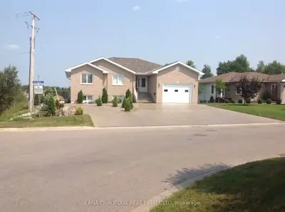 2 Calbeck Avenue, Kirkland Lake, On P2n 3s1